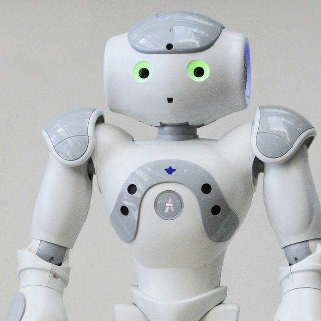 Robot, Toy, Machine, Action figure, Technology, Fictional character, 