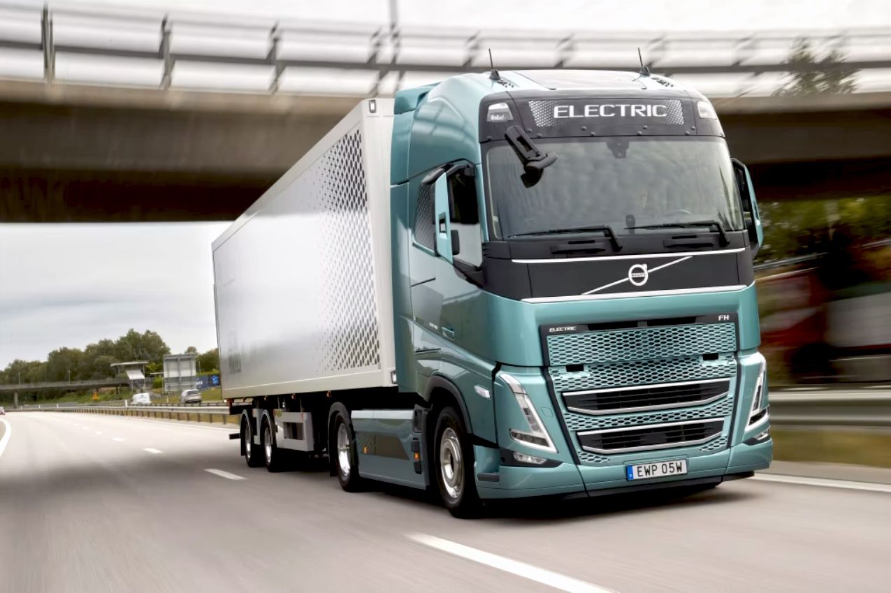 On Test: Volvo FM Electric & FMX Electric - Trucking