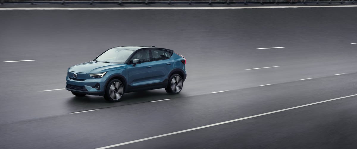 View Photos of the 2022 Volvo C40 Recharge