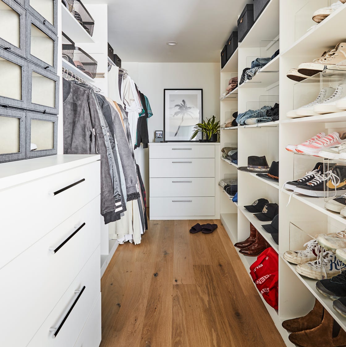 10 Smart Ways to Use Floating Shelves for Clothes Storage