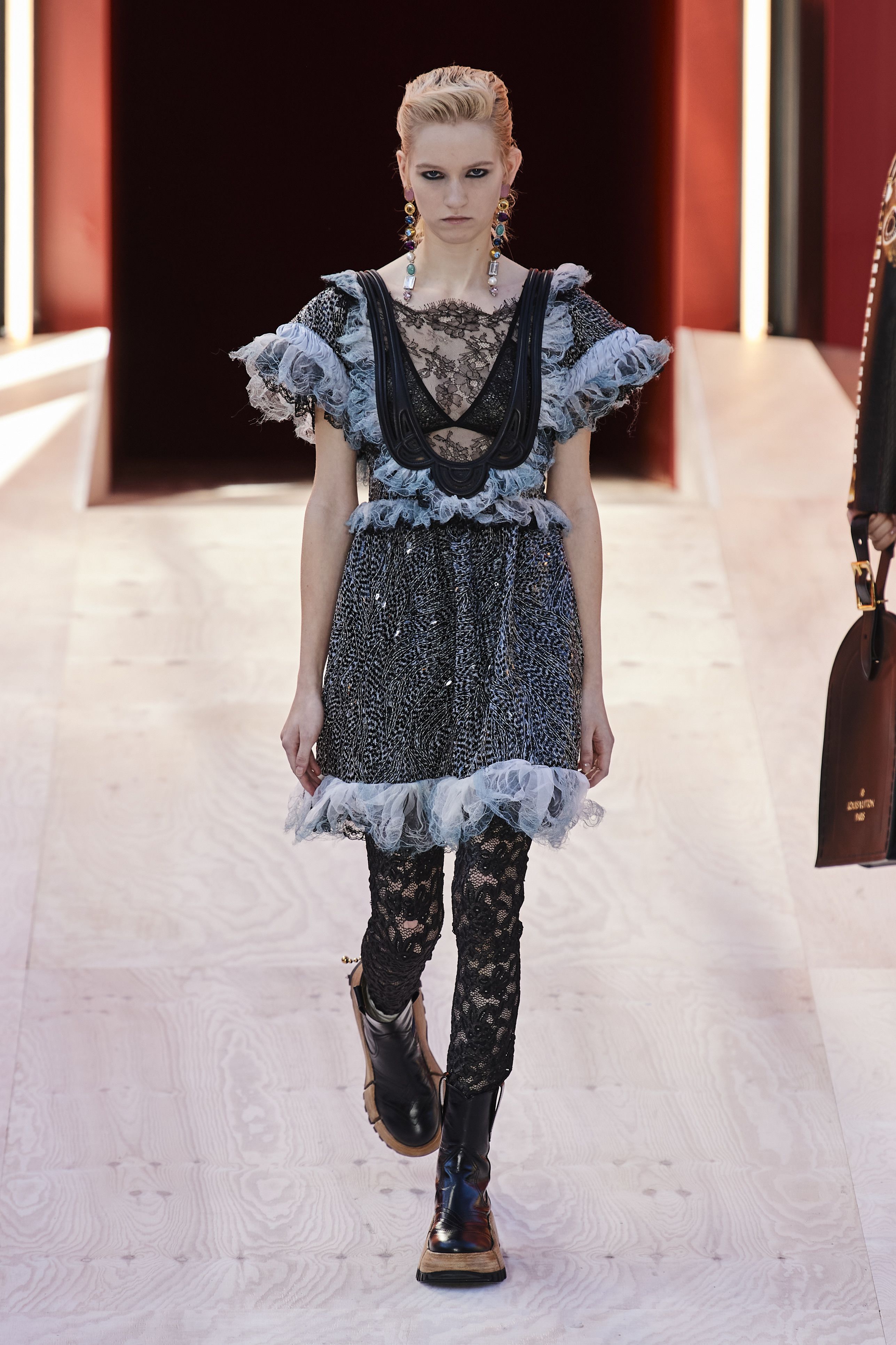 vuitton-s23-019-1665029923.jpg