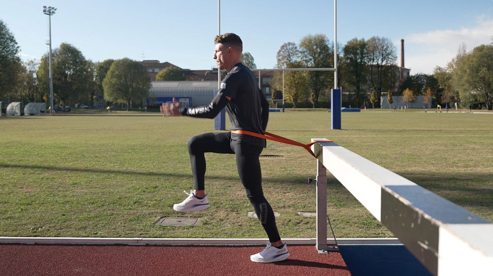 running coach, marco borneti, allenamento con banda elastica
