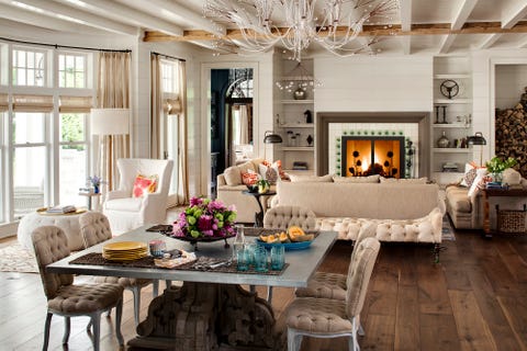 Living room, Room, Interior design, Furniture, Home, Property, Building, Ceiling, Table, Coffee table, Living room, Room, Interior design, Furniture, Home, Property, Building, Ceiling, Table, Coffee table,