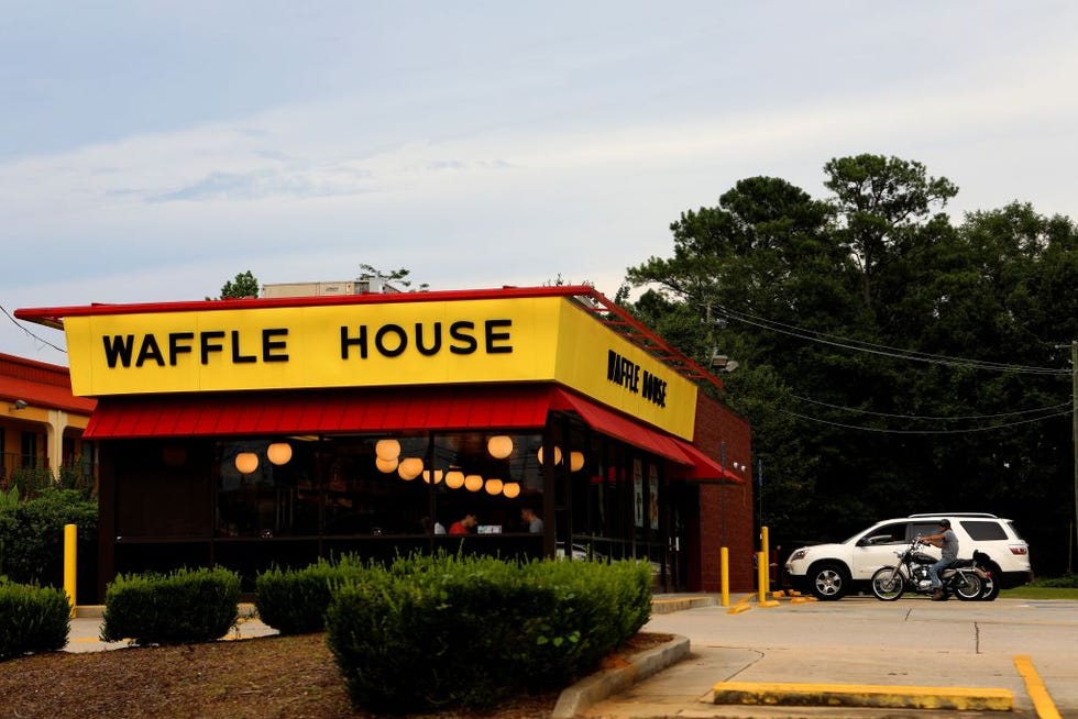 Waffle House Is Taking Reservations For Valentine's Day Waffle House