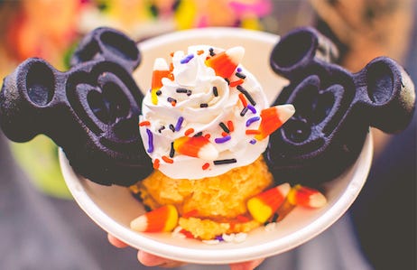 Food, Frozen dessert, Ice cream, Sundae, Dessert, Cuisine, Gelato, Dish, Dairy, Soft Serve Ice Creams, 