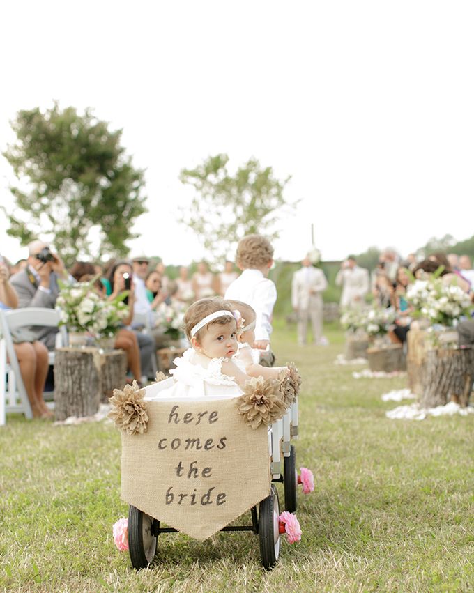 flower girl wagon country wedding idea