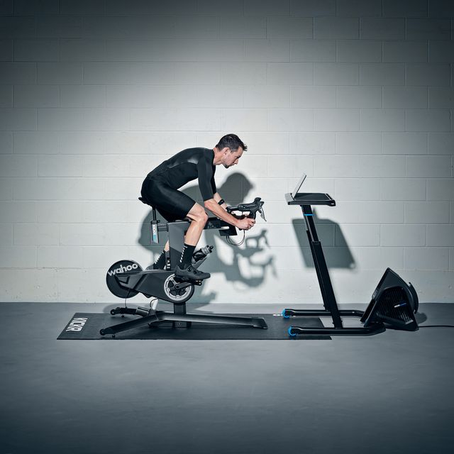 Indoor cycling, Exercise machine, Exercise equipment, Arm, Bicycle trainer, Leg, Stationary bicycle, Physical fitness, Vehicle, Sports equipment, 