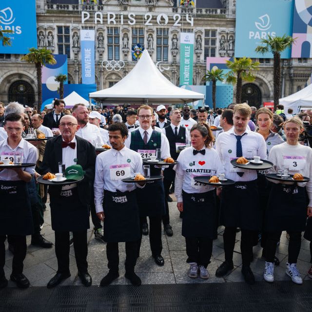 france tradition lifestyle waiters race