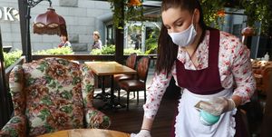 summer terraces open at moscow cafes and restaurants