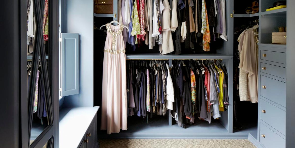 35 Best Walk In Closet Storage Ideas And Designs For Master Bedrooms