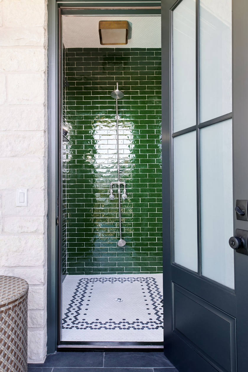 https://hips.hearstapps.com/hmg-prod/images/walk-in-shower-ideas-narrow-green-tile-6439c274d3120.png?crop=1xw:0.9813084112149533xh;center,top&resize=980:*