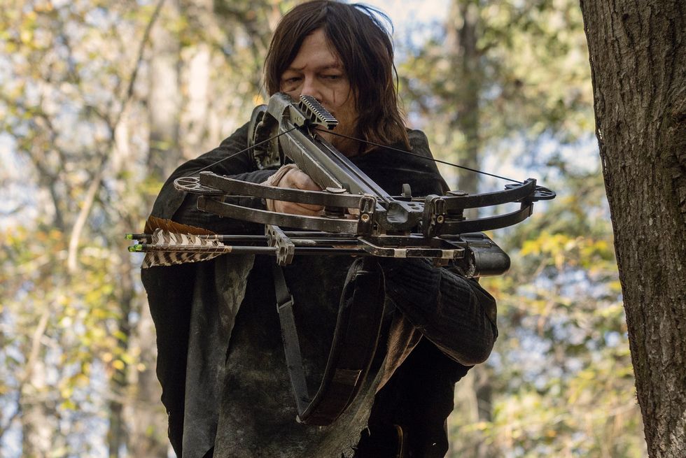 daryl and judith in the walking dead season 10 episode 15