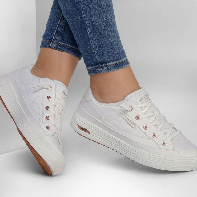 https://hips.hearstapps.com/hmg-prod/images/walking-shoes-for-women-sketchers-arch-fit-sneakers-6481e18283c38.jpg?crop=0.888xw:1.00xh;0.104xw,0&resize=640:*