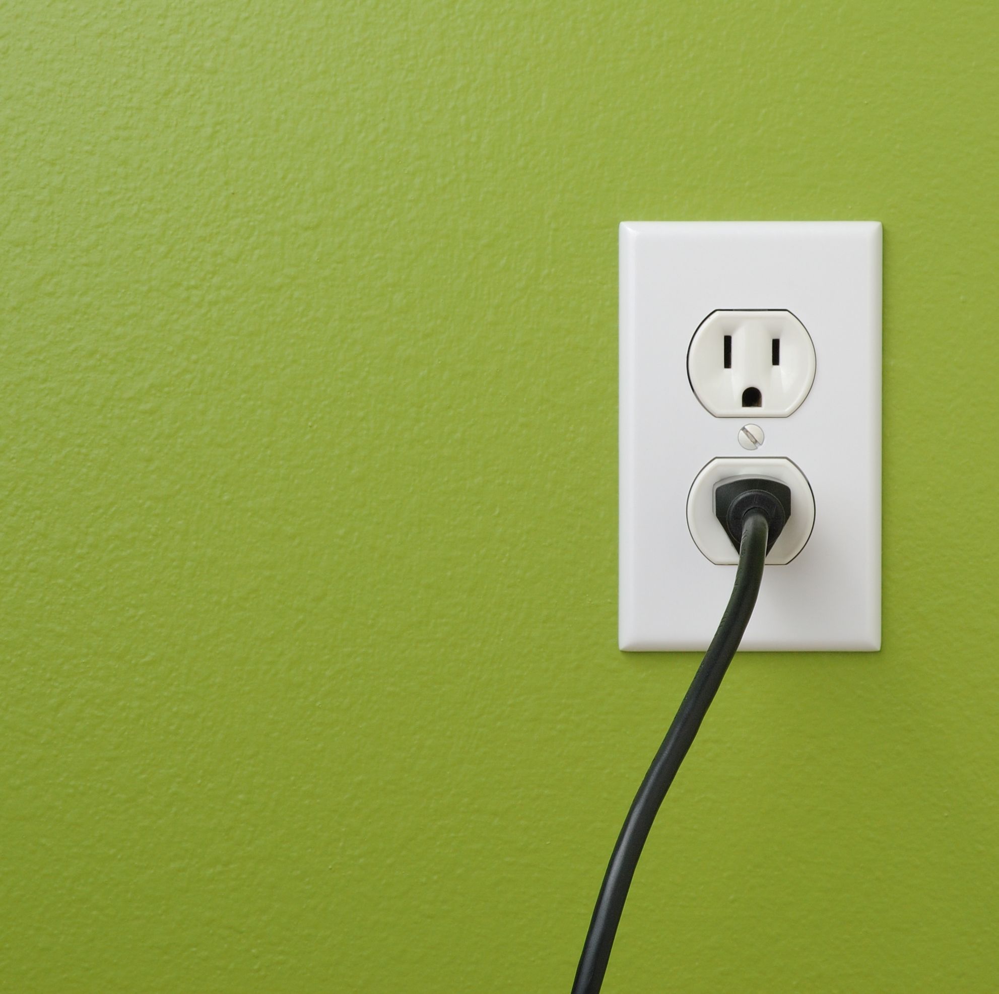 I'm a Home Expert: Always Unplug These 5 Things Before Going on Vacation