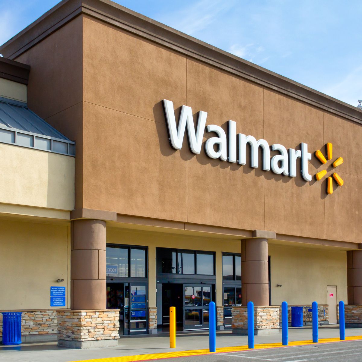 Walmart's App Offers Grocery Pickup Or Delivery—Here's How To Order