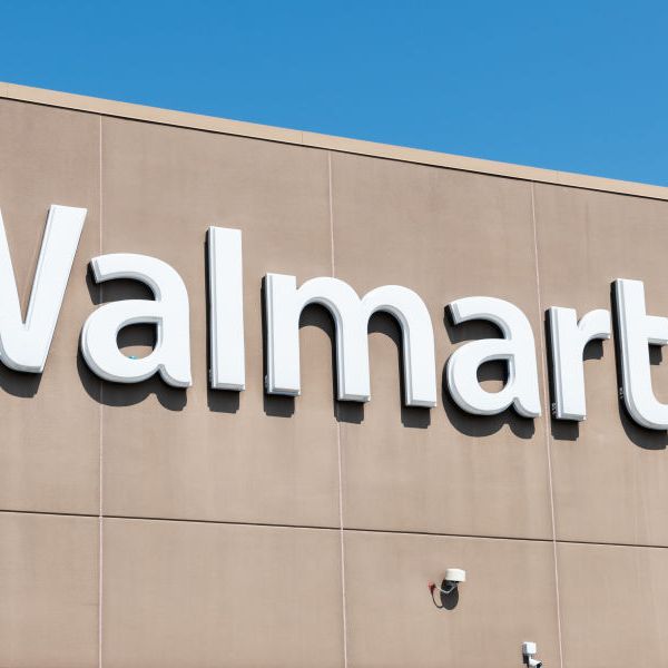 Walmart location in Kissimmee to close for cleaning