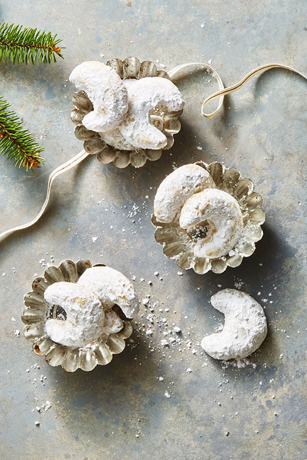 walnut crescent cookies