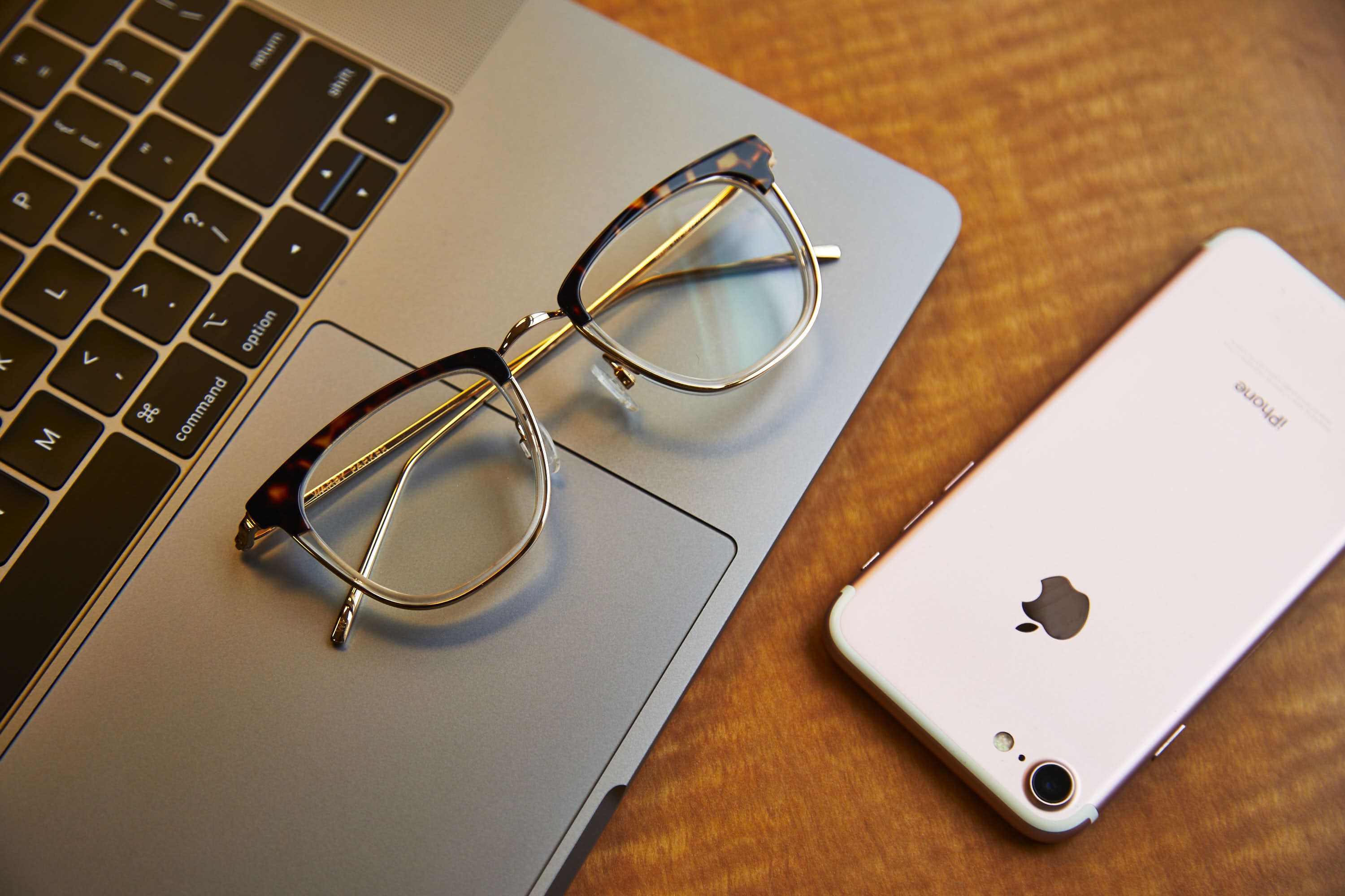 warby parker blue light glasses test