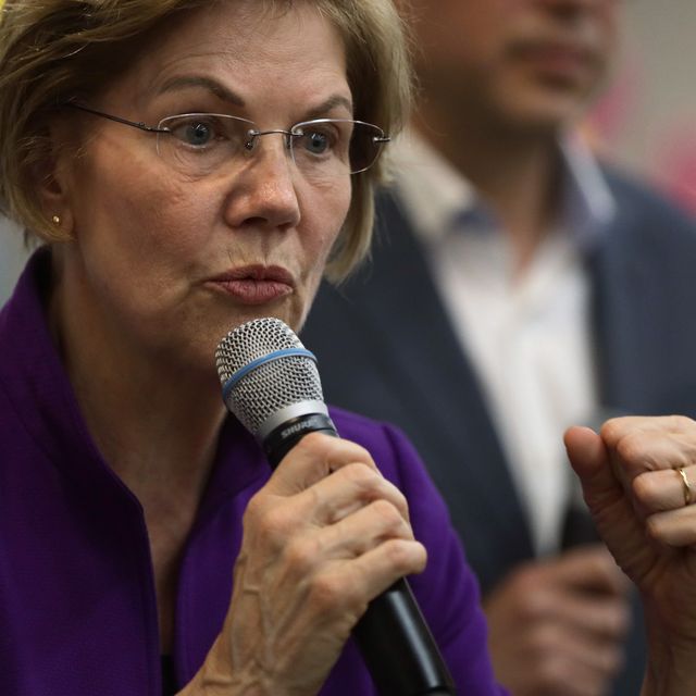 Elizabeth Warren Campaigns In Nevada Ahead Of Caucus