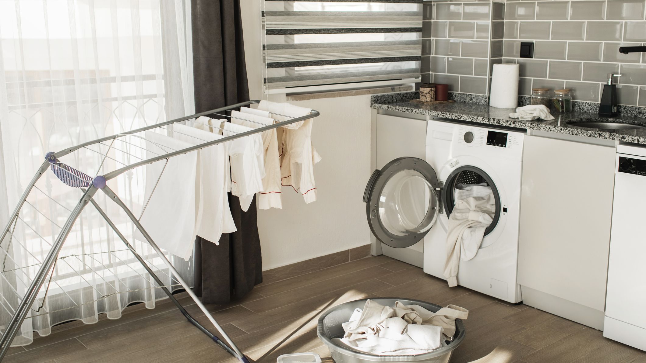Cómo tender la ropa en pisos pequeños