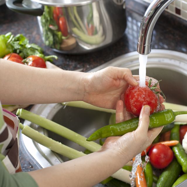 How to Clean Fruits and Vegetables: Expert Tips for Clean Produce