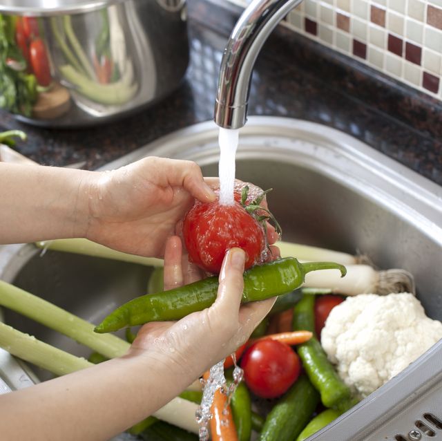 How to Clean Fruits and Vegetables: Expert Tips for Clean Produce