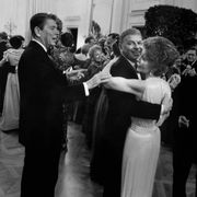 ronald reagan cuts in on wife with frank sinatra