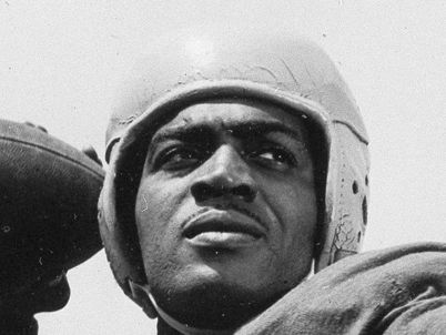 UCLA Football - On this day in 1946, Kenny Washington signed with the Los  Angeles Rams.