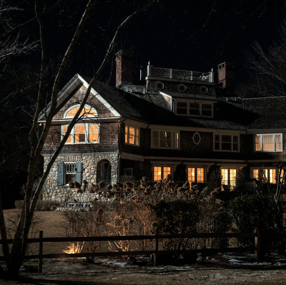 How a New York Mansion Became 'The Watcher' House - 'The Watcher' Set