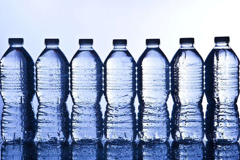 recyklace lahví na vodu