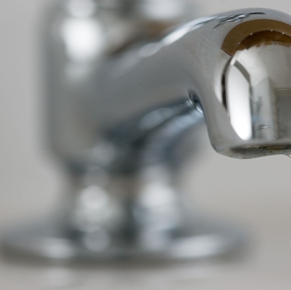 april fools pranks color changing faucet