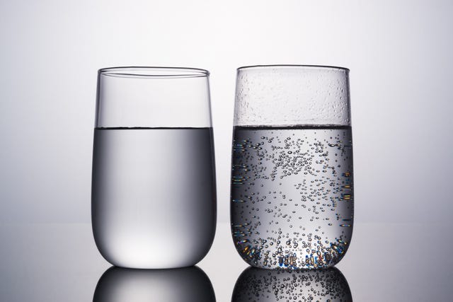 water vs sparkling water