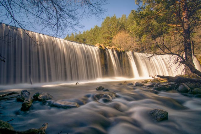 waterfall presa del pradillo