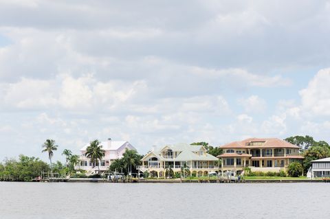 waterfront beachfront luxury holiday villas near sanibel island florida