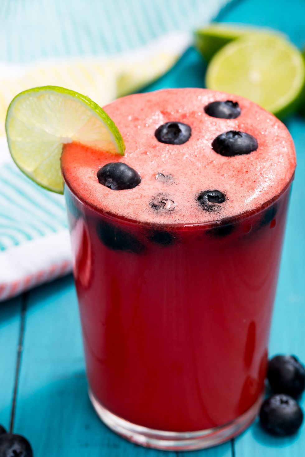 Blackberry, Food, Lime, Drink, Fruit, Non-alcoholic beverage, Blueberry, Plant, Berry, Juice, 