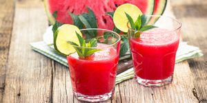 watermelon smoothies with lime and mint