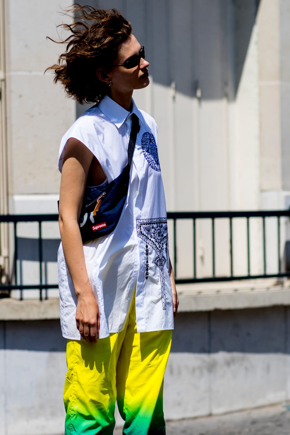 White, Street fashion, Clothing, Fashion, Yellow, Eyewear, Sunglasses, Snapshot, Outerwear, Jeans, 