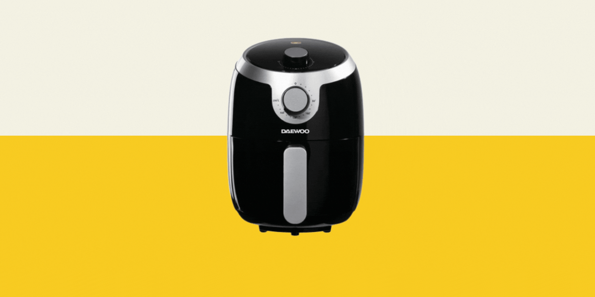 https://hips.hearstapps.com/hmg-prod/images/wayfair-air-fryer-sale-640b3e74dfdb4.gif?crop=0.502xw:1.00xh;0.250xw,0&resize=1200:*