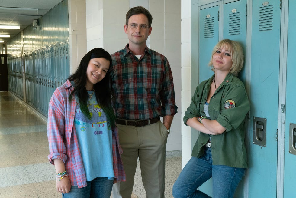 wayward. (l to r) sydney topliffe, patrick j. adams, and alyvia alyn lind behind the scenes of episode 101 of wayward. cr. michael gibson/netflix 2024