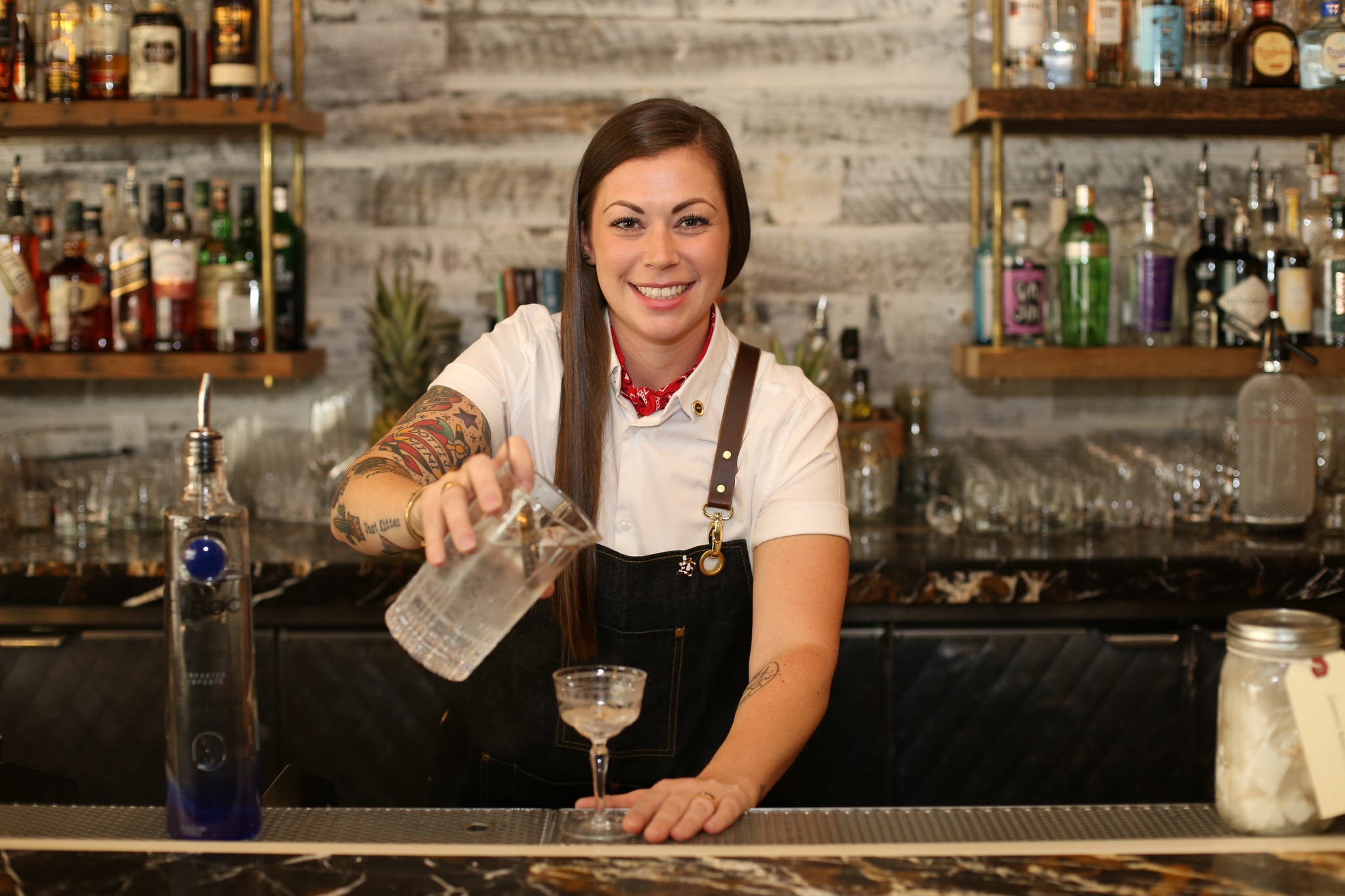 Bartender, Bar, Liqueur, Drink, Distilled beverage, Waiting staff, Barware, 