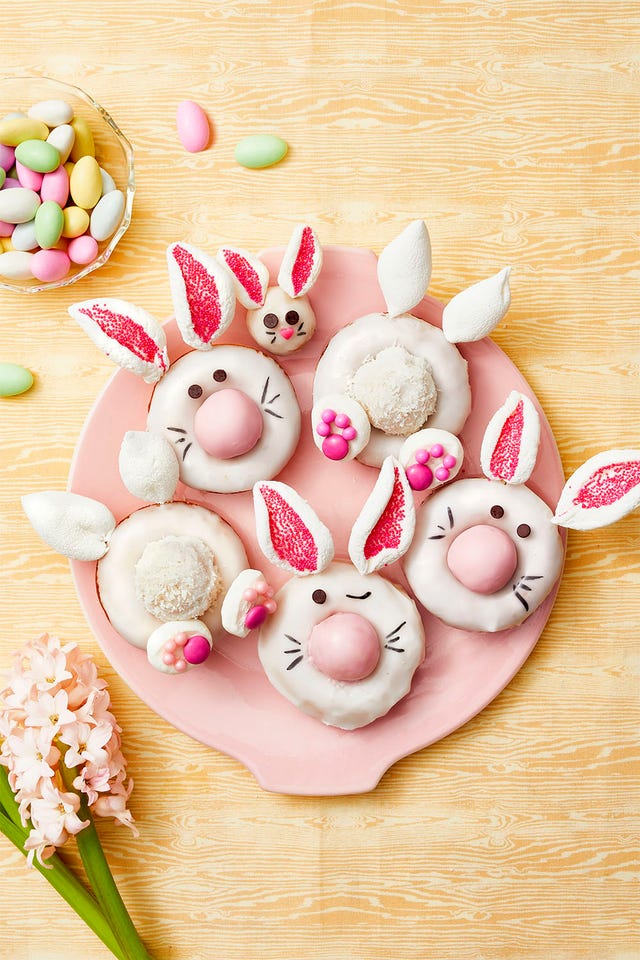 https://hips.hearstapps.com/hmg-prod/images/wdy040121celebrateeaster-025d-1615577880.jpg?crop=1.00xw:0.338xh;0,0.230xh&resize=640:*