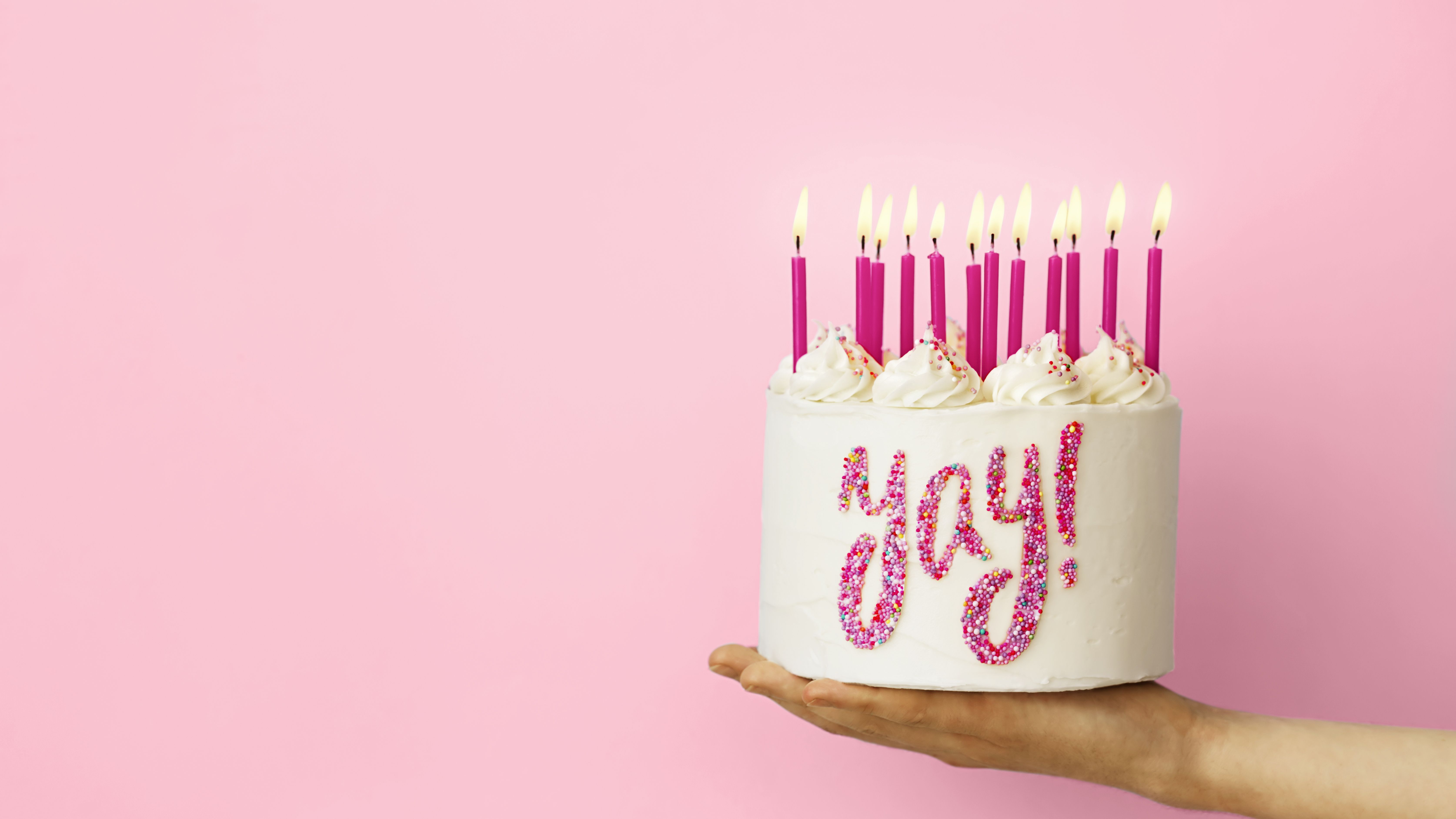 Đã đến lúc tìm kiếm tiêu đề Instagram sinh nhật đáng yêu nhất để làm cho ngày sinh nhật của bạn thêm ý nghĩa!