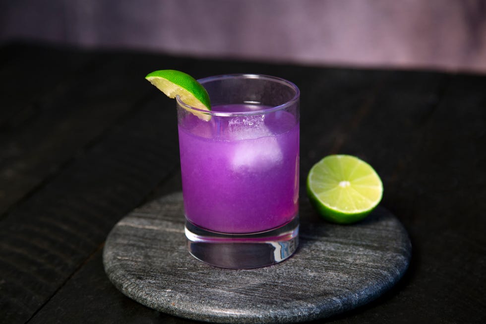 Drink, Non-alcoholic beverage, Alcoholic beverage, Distilled beverage, Cocktail garnish, Cocktail, Limeade, Sour, Paloma, Juice, 