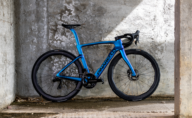 Pinarello presenteert nieuwste generatie Dogma F racefiets