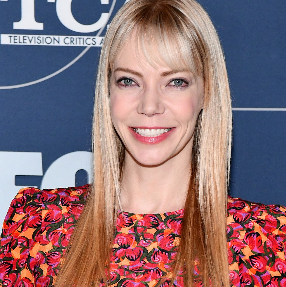 wednesday cast riki lindhome valerie kinbott