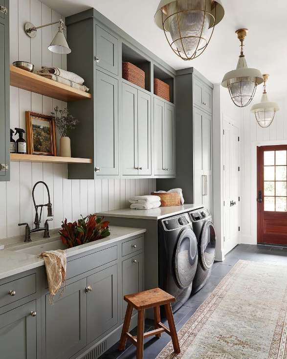 traditional laundry room with undermount laundry room sink