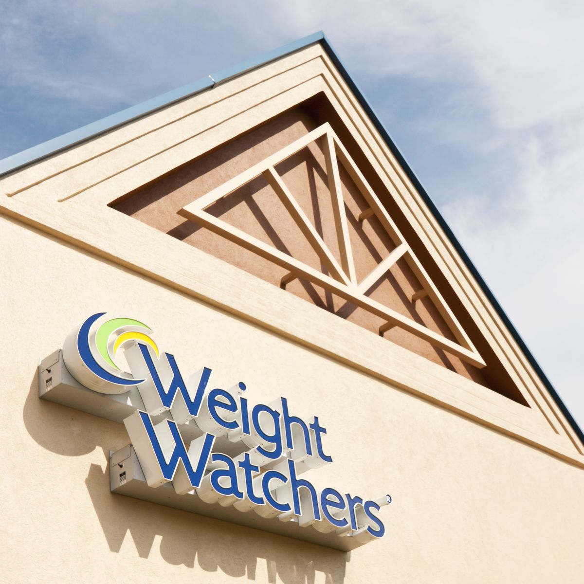 Weight Watchers drops 'weight' from name - BBC News