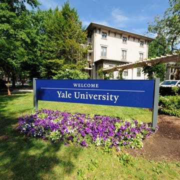 Welcome to Yale University sign in New Haven Connecticut Welcome to Yale University sign in New Haven Connecticut