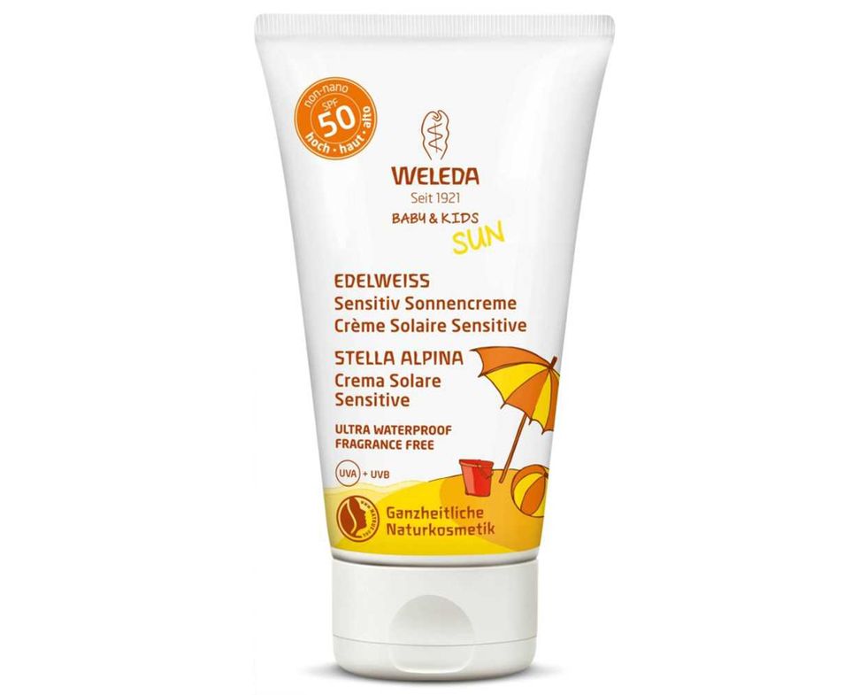 Product, Skin care, Cosmetics, Sunscreen, Cream, Cream, Hand, camomile, Lotion, Plant, 