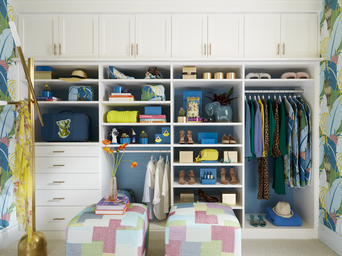 12 Tips for Small Walk-in Closet Storage Ideas for Bedrooms